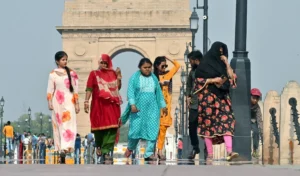 पारा 45 डिग्री तक पहुंचने के आसार, Delhi-NCR में भीषण Heatwave का कहर