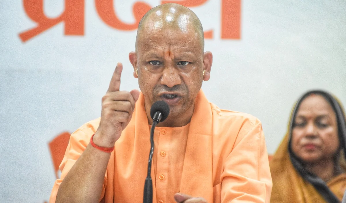 'बेटी तो बेटी होती है': CM Yogi ने Akhilesh की बेटी की Trolling पर कहा